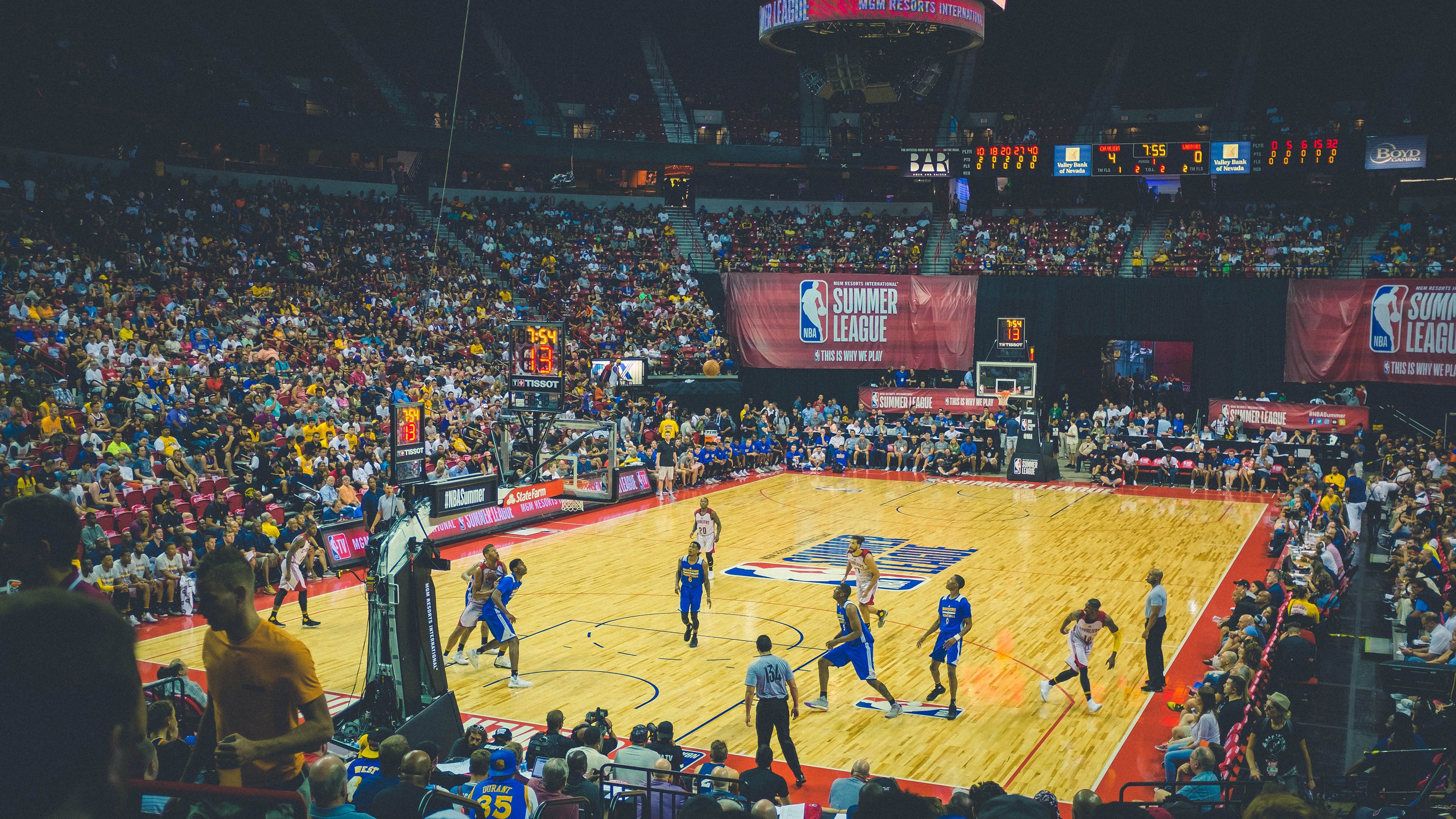 星空体育官网首页-女子篮球联赛总决赛精彩纷呈，冠军争夺进入白热化，女子篮球2021